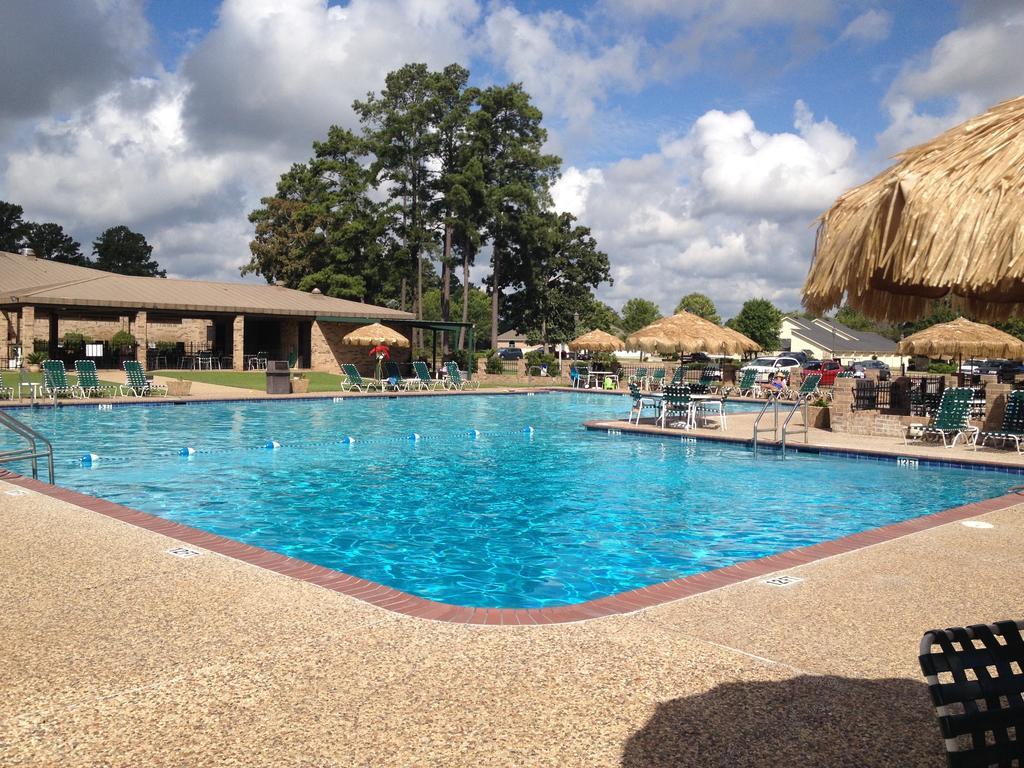 Crown Colony Villas Lufkin Luaran gambar