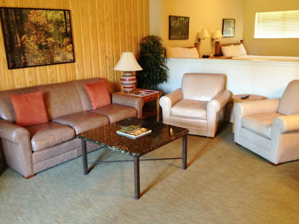 Crown Colony Villas Lufkin Bilik gambar